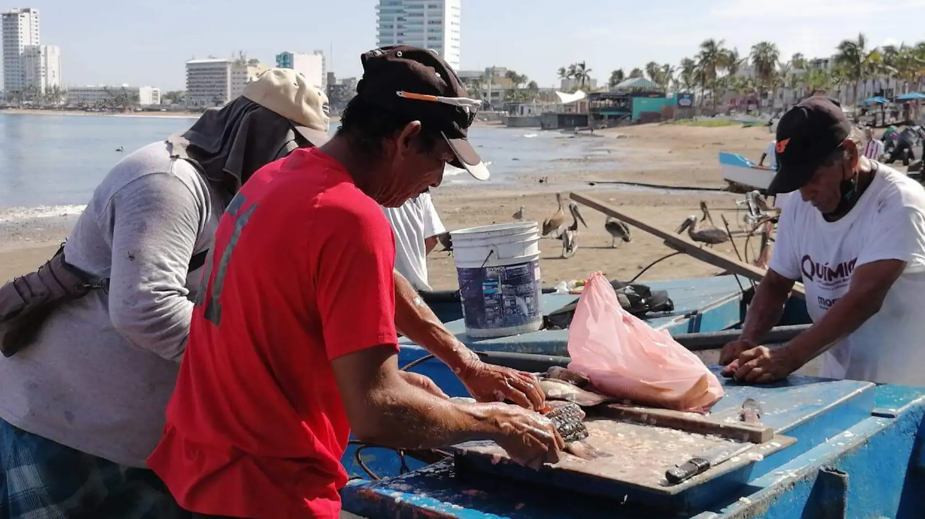 pescadores de Playa Norte3